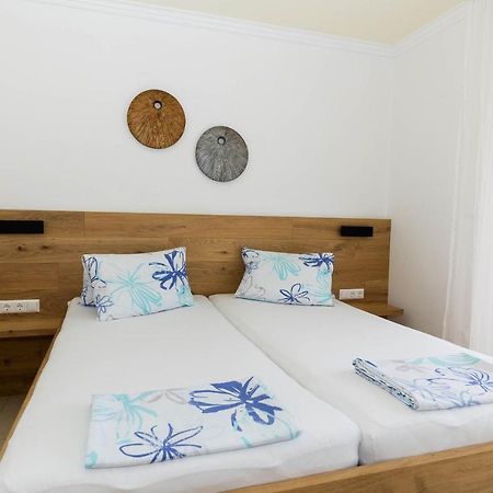Apartmani Dea Crikvenica Exterior foto
