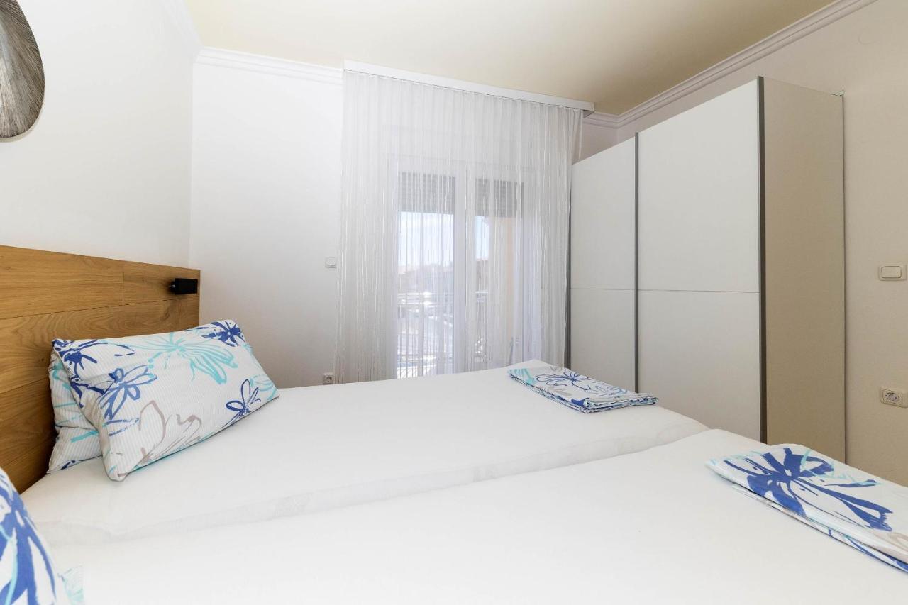 Apartmani Dea Crikvenica Exterior foto