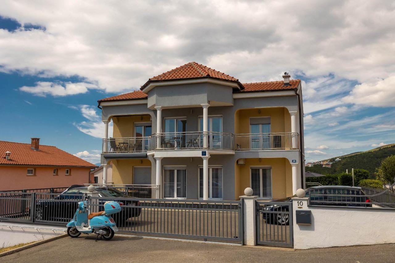 Apartmani Dea Crikvenica Exterior foto