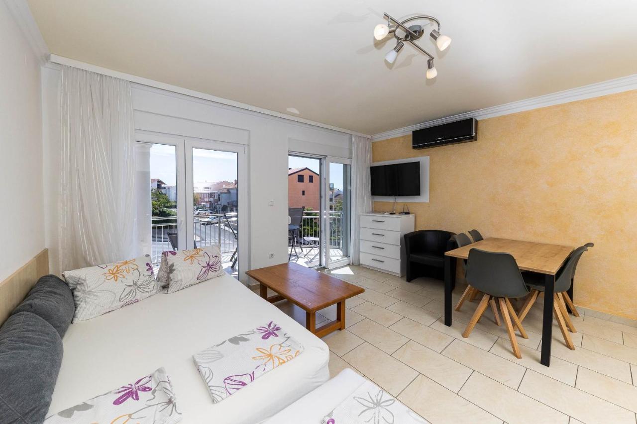 Apartmani Dea Crikvenica Exterior foto