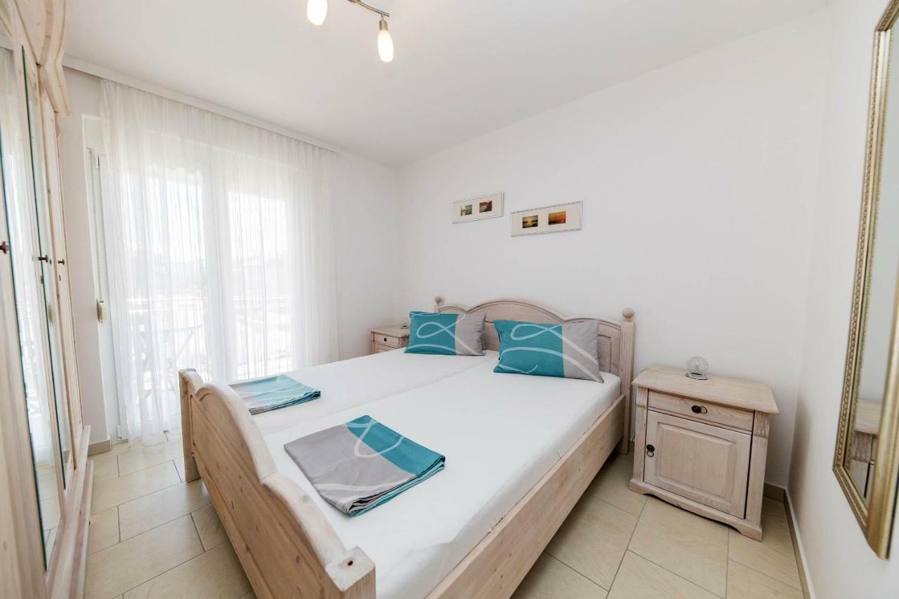 Apartmani Dea Crikvenica Exterior foto